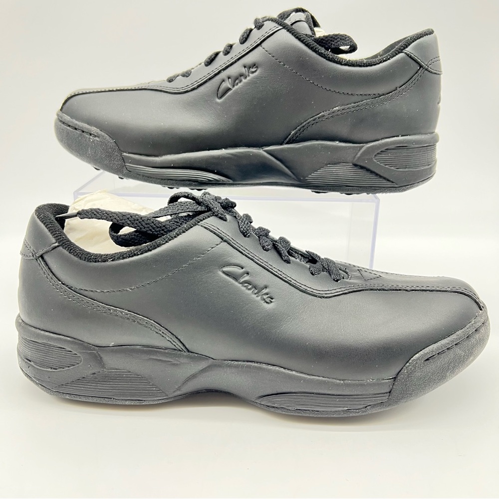 Clarks Women's Black Leather Upper Walking Sneakers w/Cushioned Midsole-Size 8